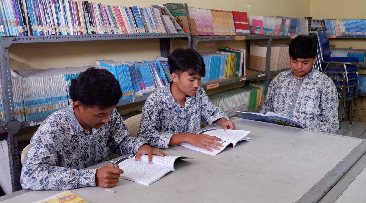 LAB KOMPUTER