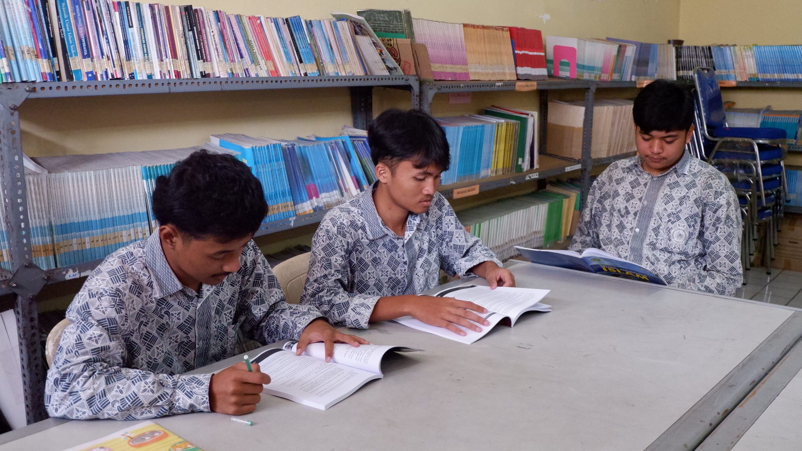LAB KOMPUTER